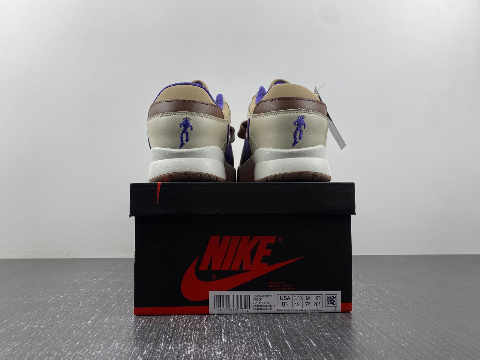 travis scott x jordan cut the check