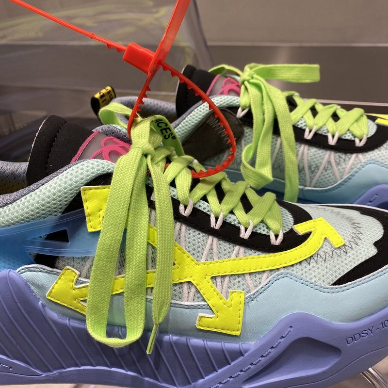 of c/o odsy-1000 sneaker