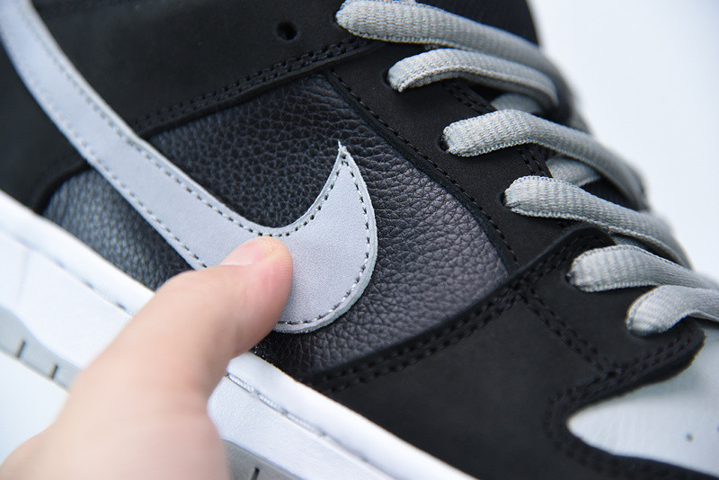 nike sb dunk low “shadow” bq6817-007