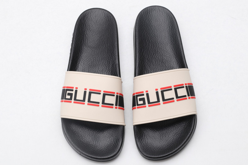 g*u*i sandals