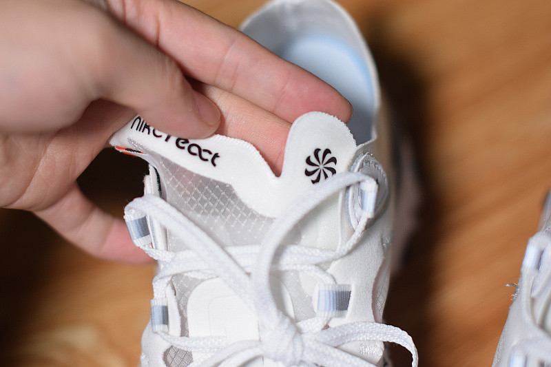 nike react element 87 "of" aq0068-100