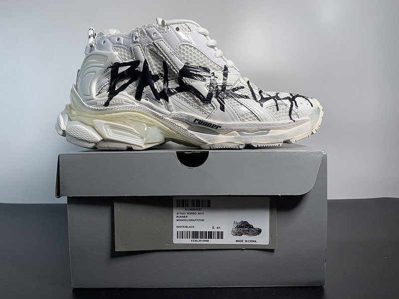 Ba*len*cia*ga runner sneaker