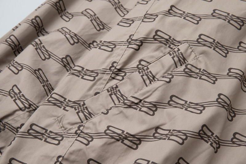 Ba*len*cia*ga clothes