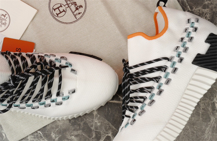 H**mes sneaker