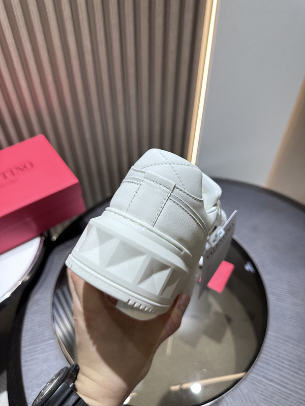 valentino sneaker