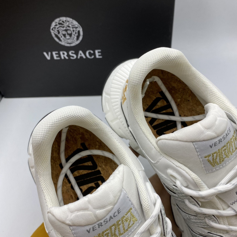 vs chain reaction sneakers