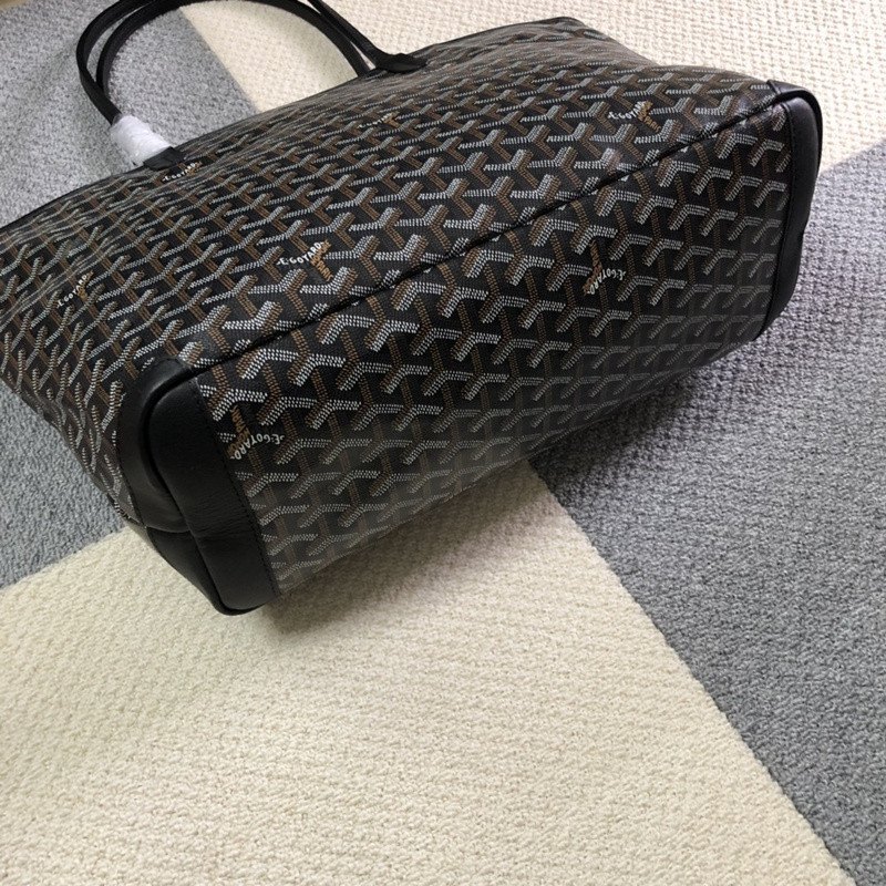 GOYARD PURSE