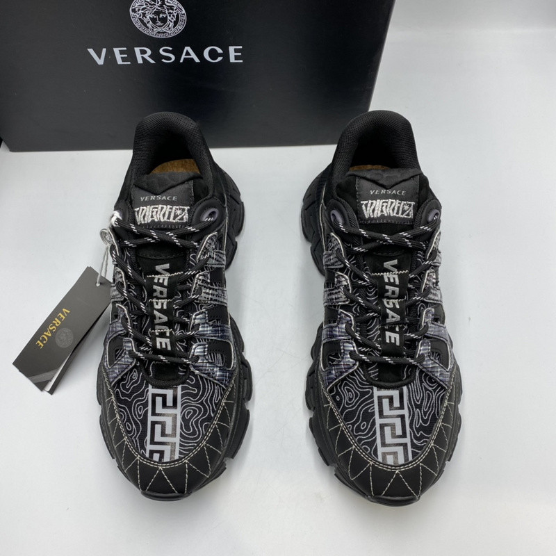 vs chain reaction sneakers