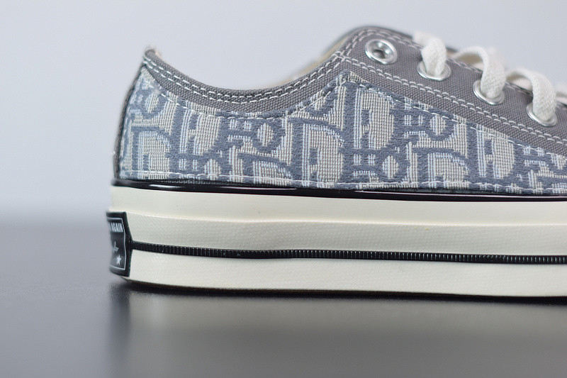 dio* x converse sneaker