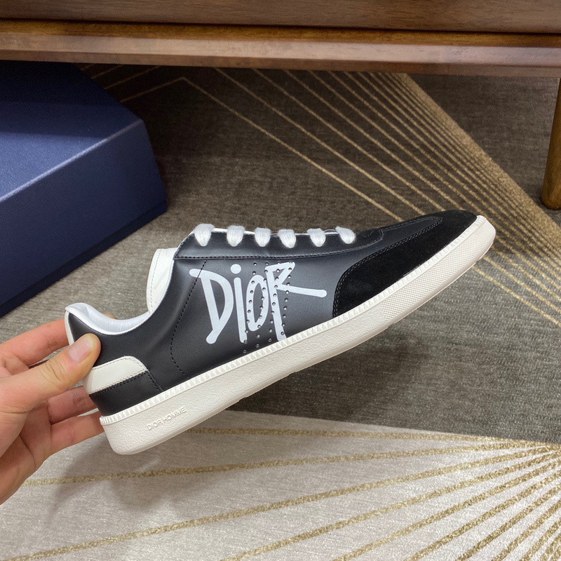 dio* sneaker