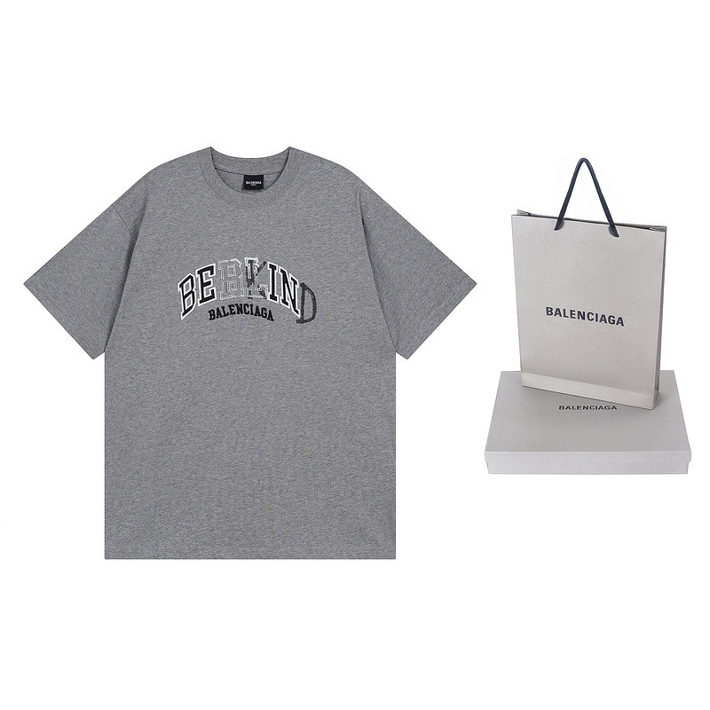 Ba*len*cia*ga clothes