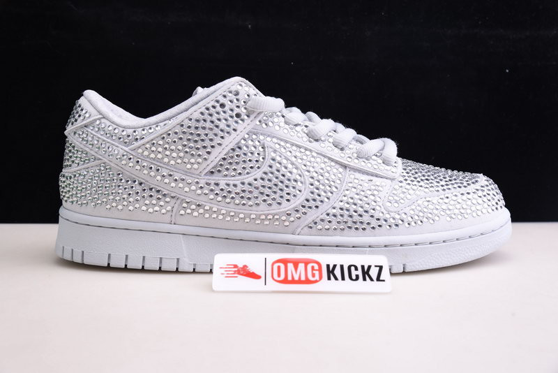 cactus plant flea market x swarovski x dunk low ''pure platinum'' cz2670-001